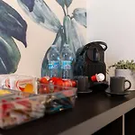 Moscova Luxe - Elegant Stay With 2 Bathrooms