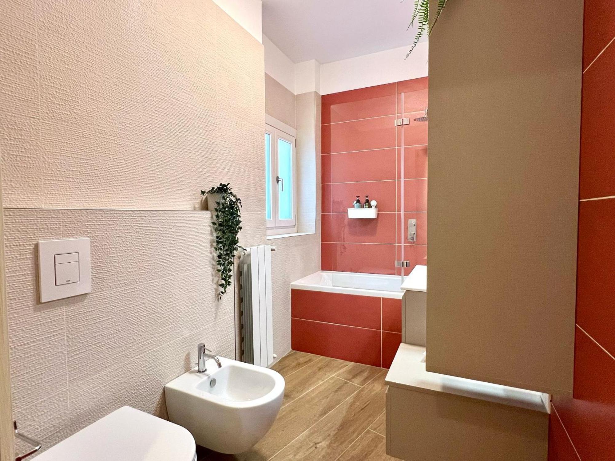Moscova Luxe - Elegant With 2 Bathrooms *