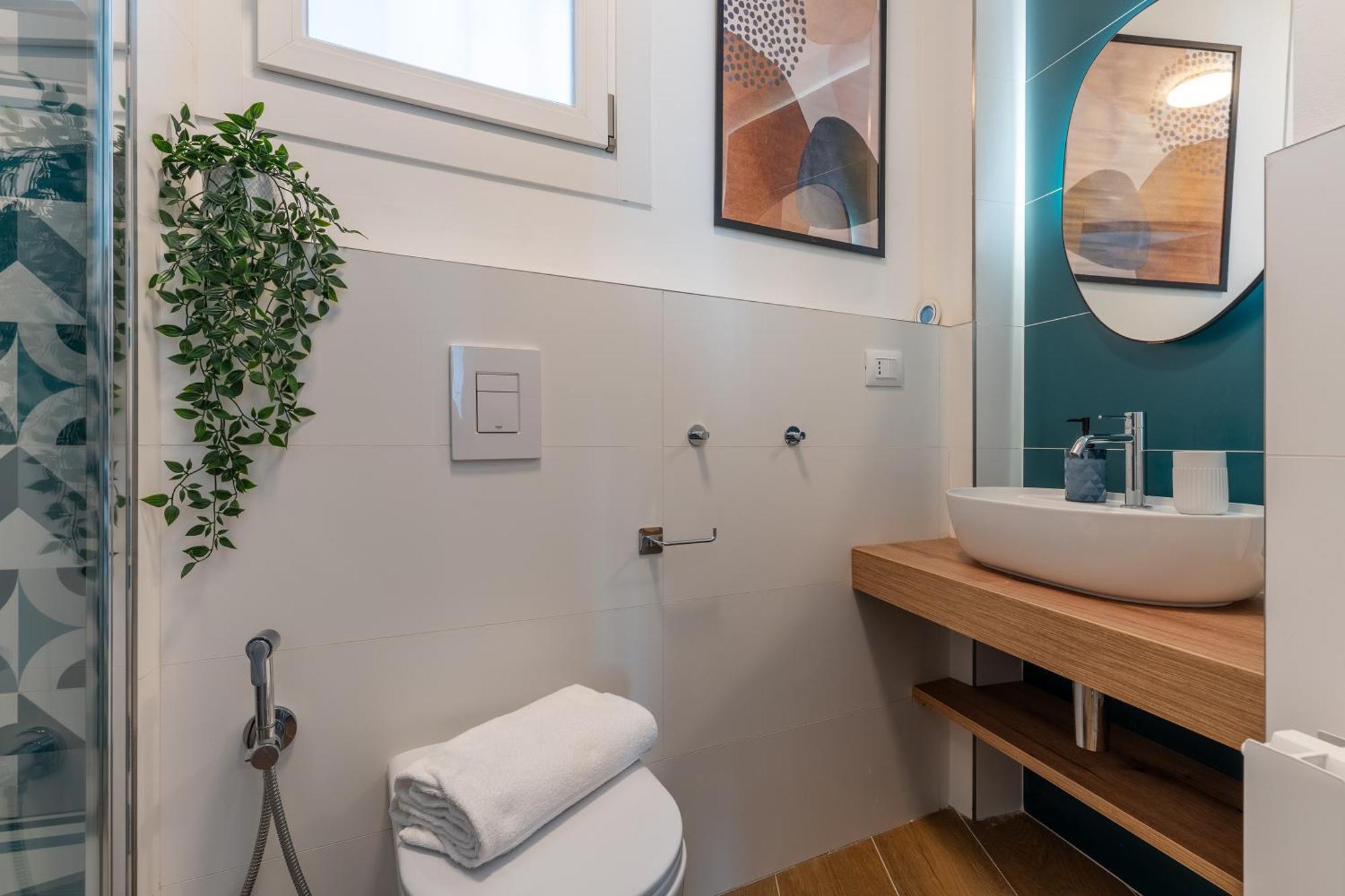 Moscova Luxe - Elegant With 2 Bathrooms Apartment Mailand